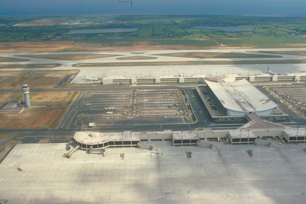 圖2 民國66年施工中的桃園國際機場
