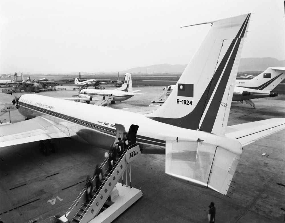 圖7 華航波音707啟用