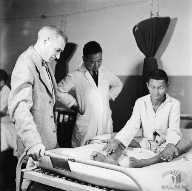 圖4 美國海軍駐臺醫學研究中心的人員與醫護人員探視病患之情景。