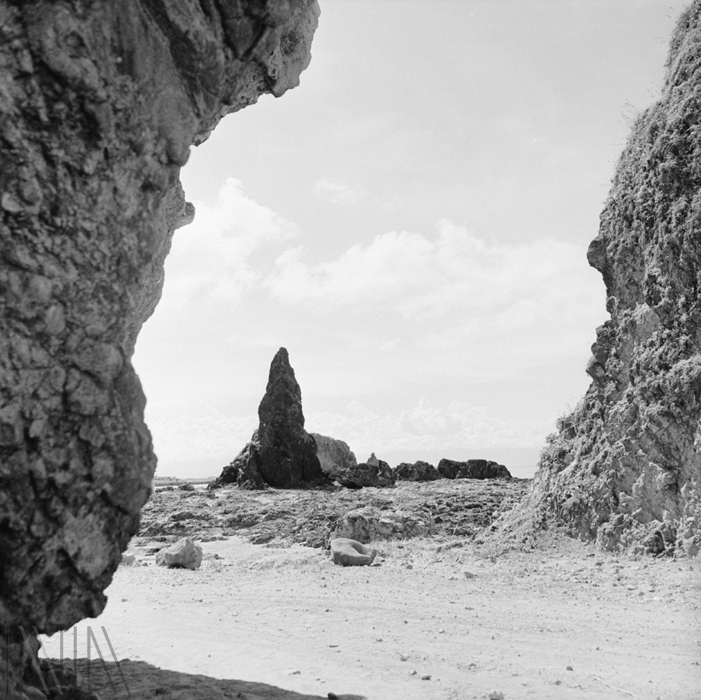 圖2 舊名「火燒島」的綠島四面環海、海象險惡、暗礁林立