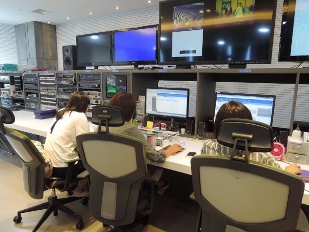 韓國國家檔案館-影音檔案保存修護部門作業一景