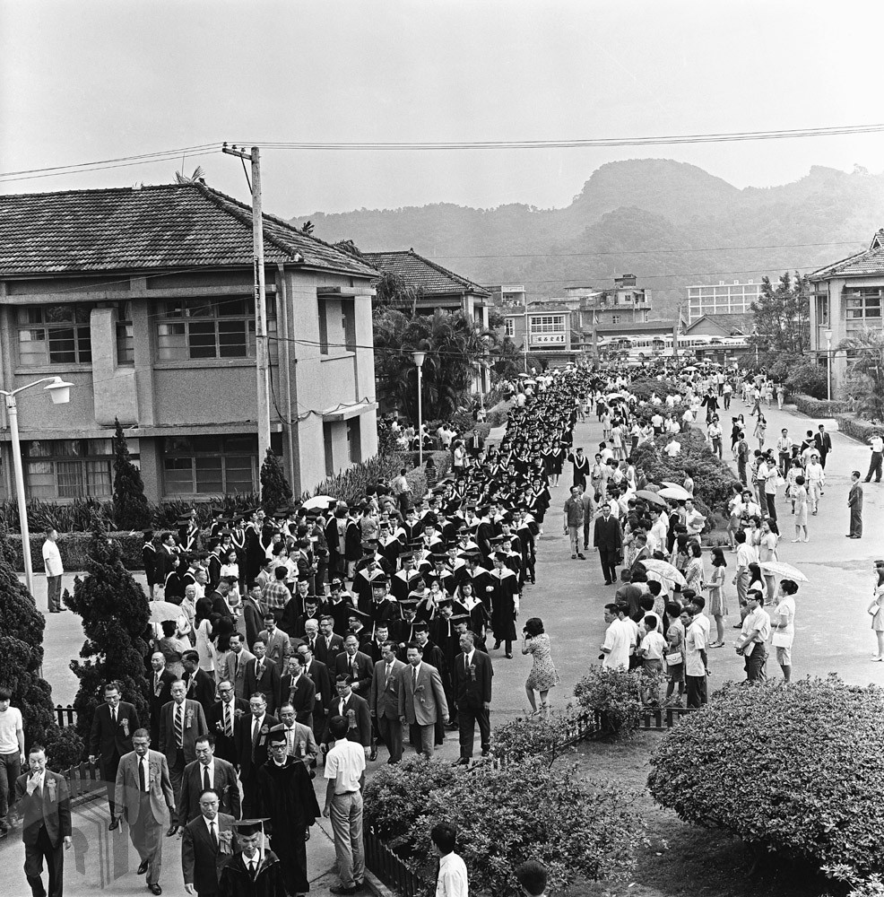 圖14 1971年政大畢業典禮
