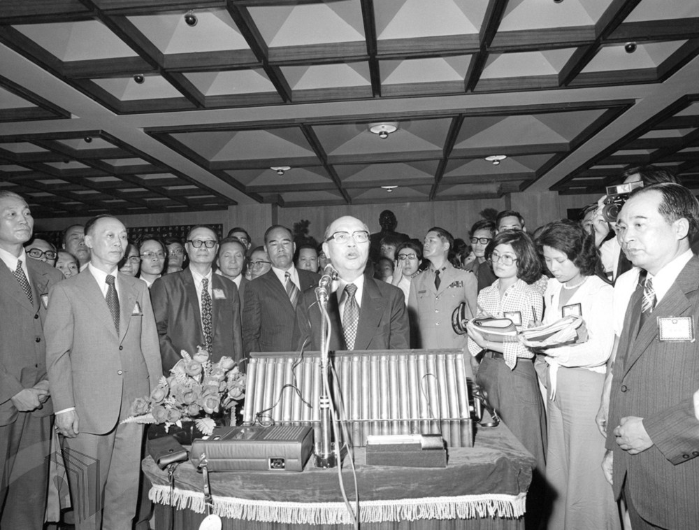 圖15 總統嚴家淦參加政大50週年校慶,於中正圖書館致詞