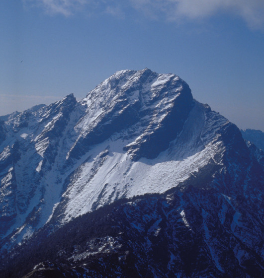 圖10 遠眺玉山主峰