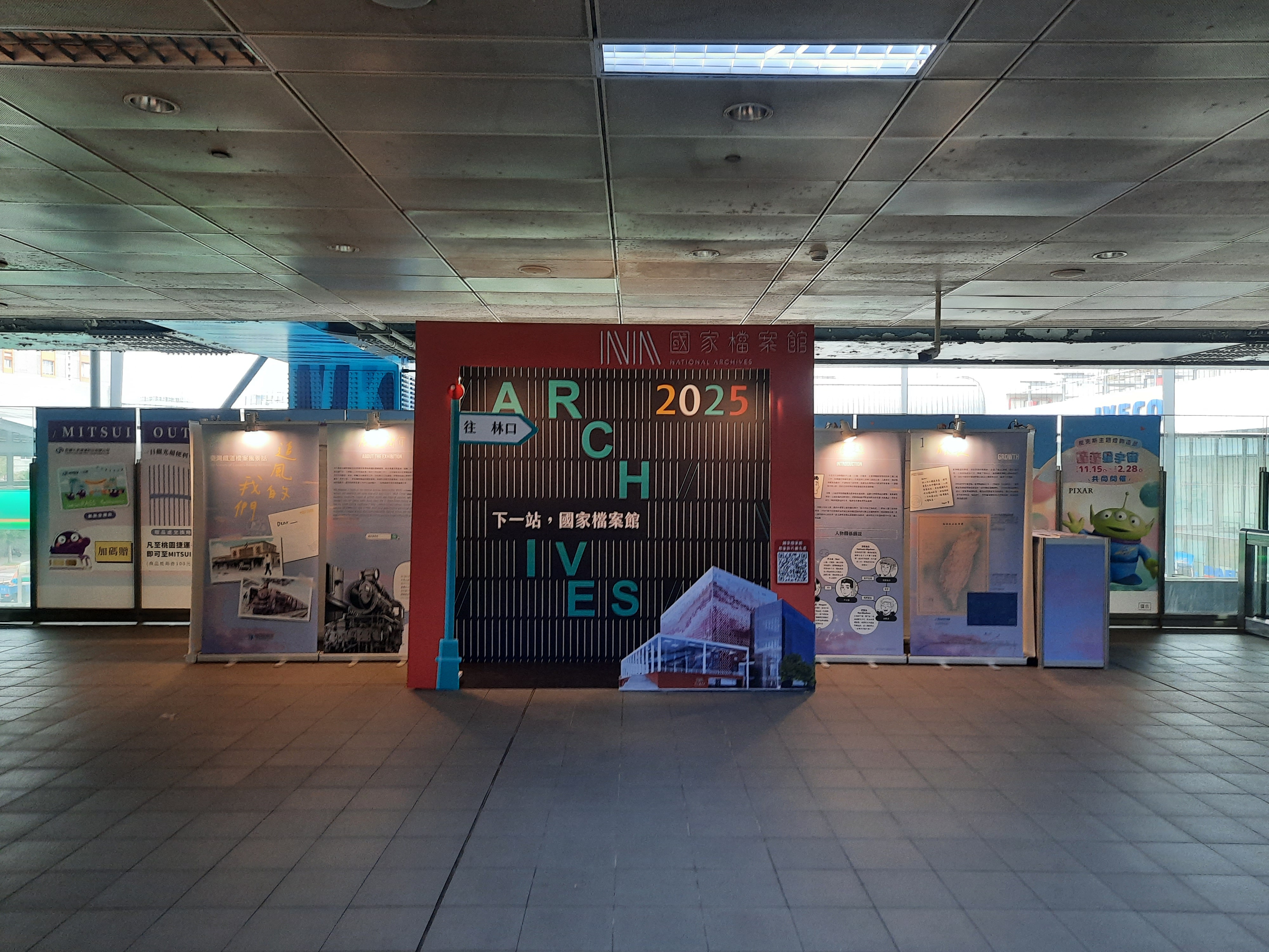 09 A8快閃展於桃園捷運長庚醫院站布展